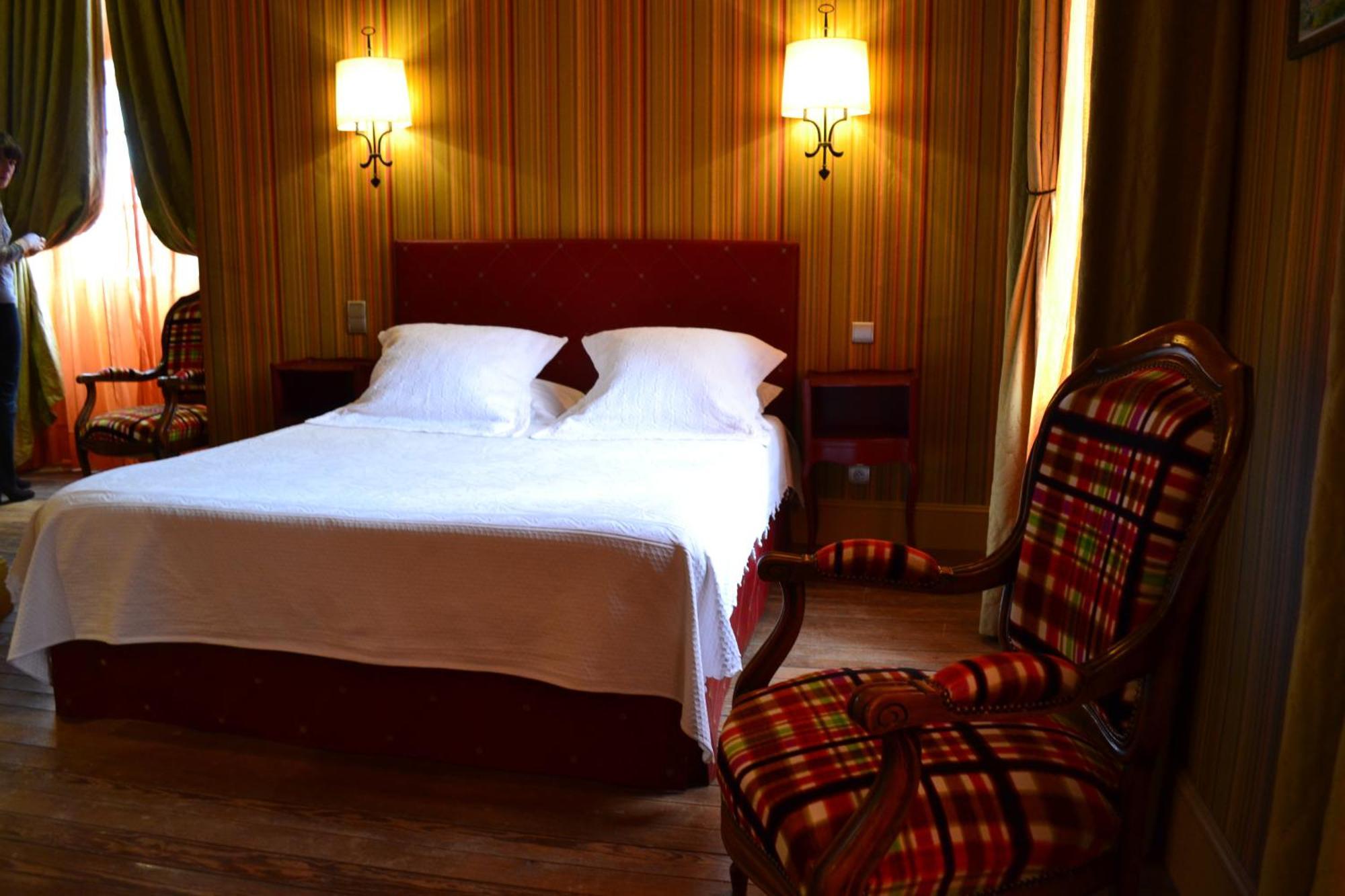 Demeure Saint Louis Historic Manor, City 700M, Parking,A C,Clim,Wifi, Heated Pool, City View Carcassonne Exterior photo