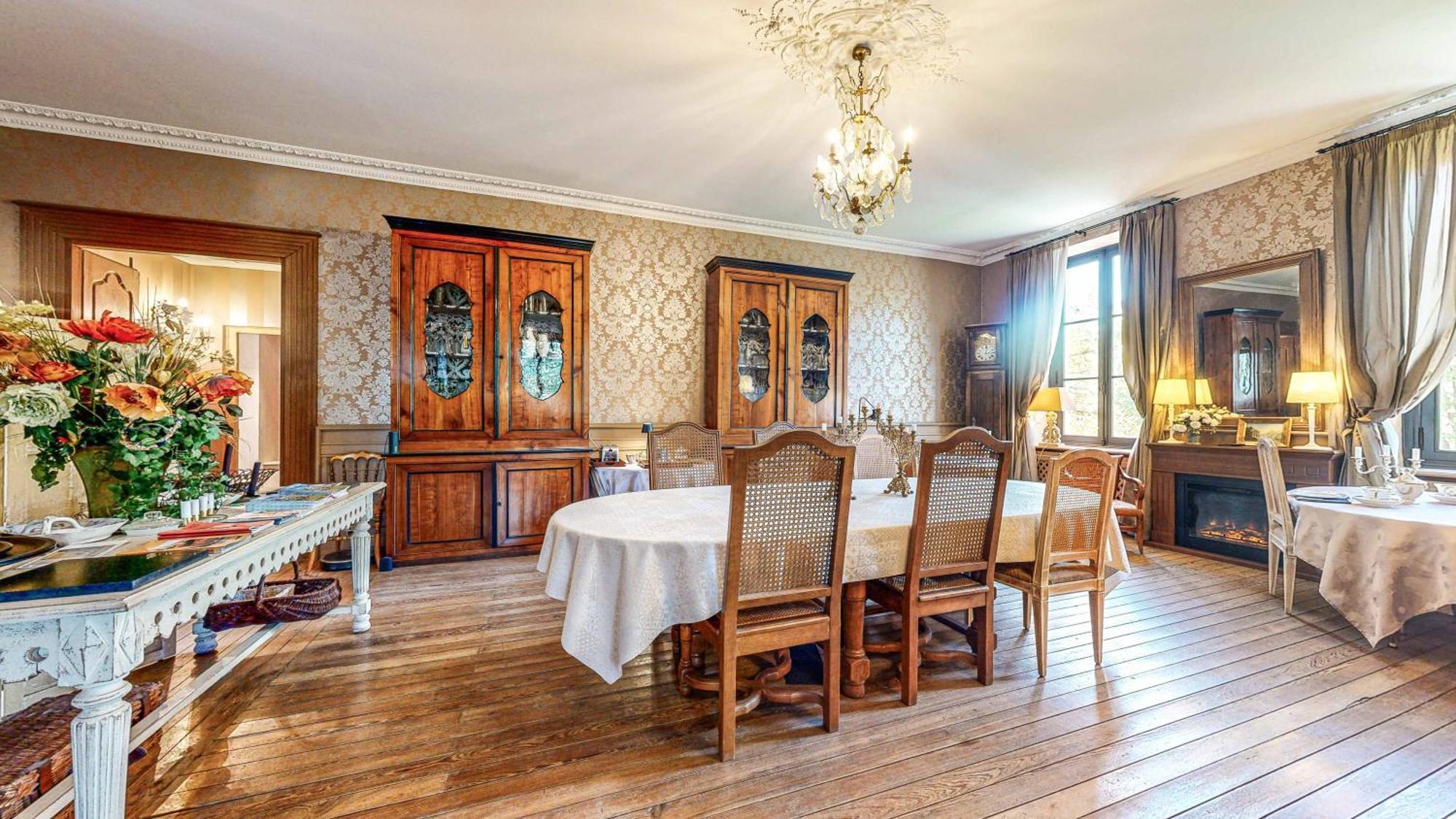 Demeure Saint Louis Historic Manor, City 700M, Parking,A C,Clim,Wifi, Heated Pool, City View Carcassonne Exterior photo