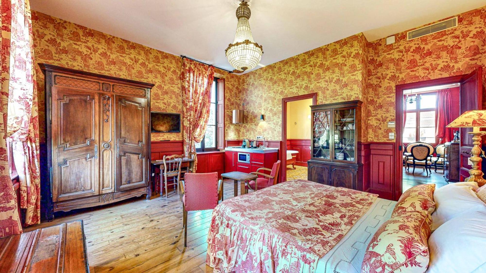 Demeure Saint Louis Historic Manor, City 700M, Parking,A C,Clim,Wifi, Heated Pool, City View Carcassonne Exterior photo